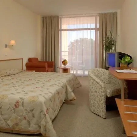 Helios Golden Sands