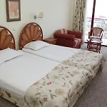Helios מלון 4*