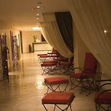 Helios Hotel 4*
