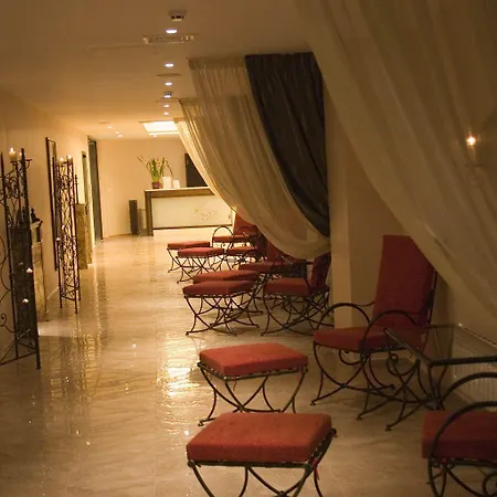 Helios Hotel 4*